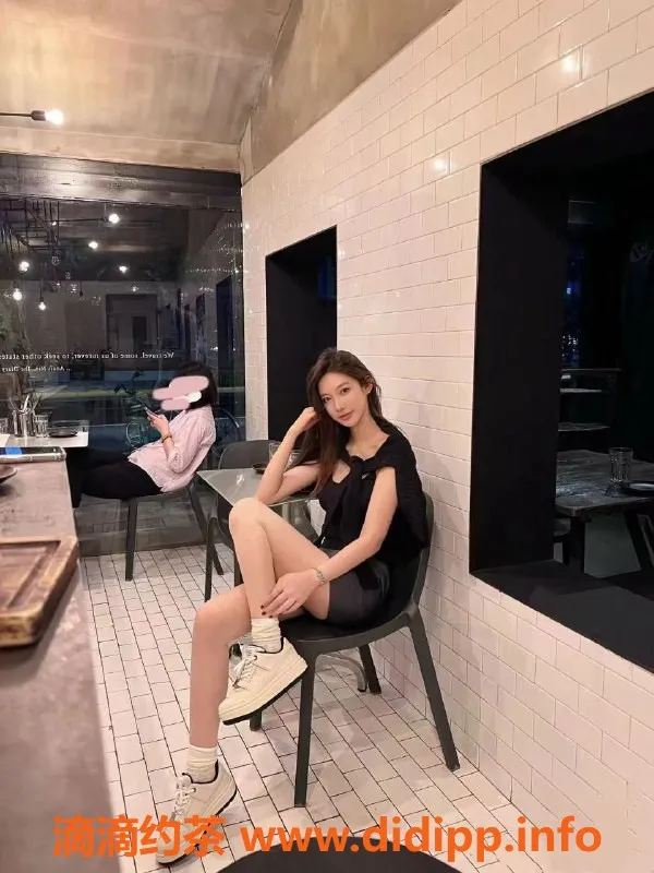 南京外围-南京高端服务，598元起，夏季优惠活动来啦！