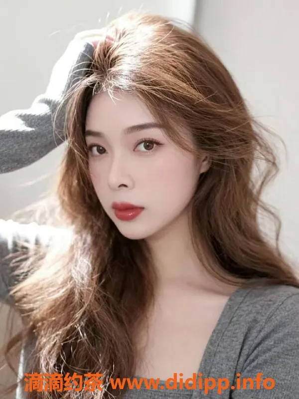 中山楼凤-西区3位小姐姐，快餐300元，洗吹400元