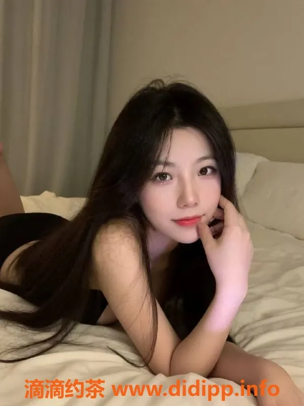 成都楼凤-武侯区苏苏，嫩妹车，颜值超高，8P互动