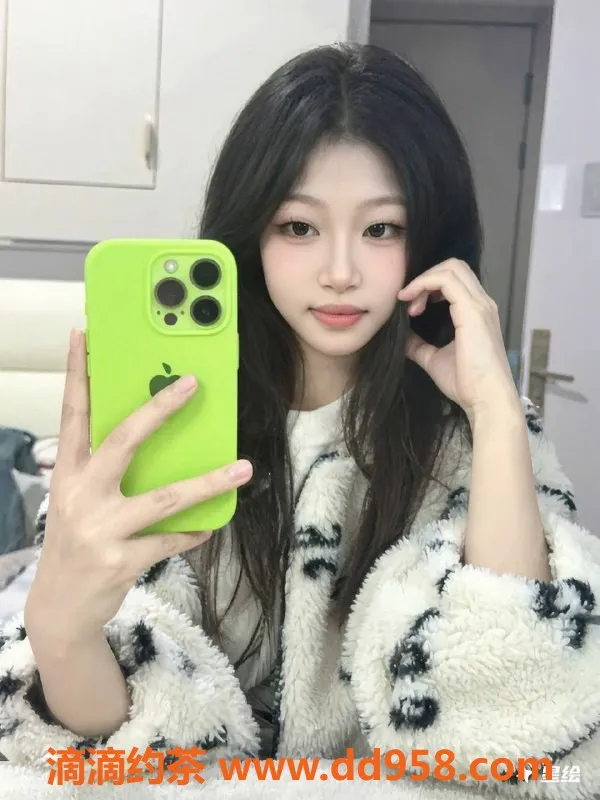 中山楼凤-西区18岁萍萍，700元课程体会超值体验