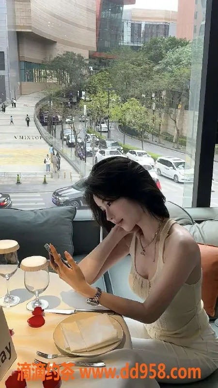 无锡楼凤-梁溪区短发模特，口活69服务，2400元