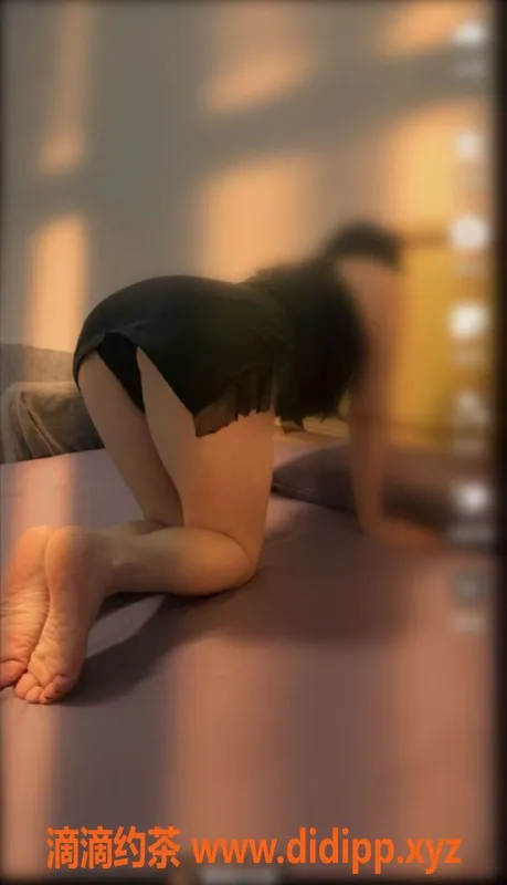 广州楼凤-海珠27岁田甜老师，38D大奶服务优惠