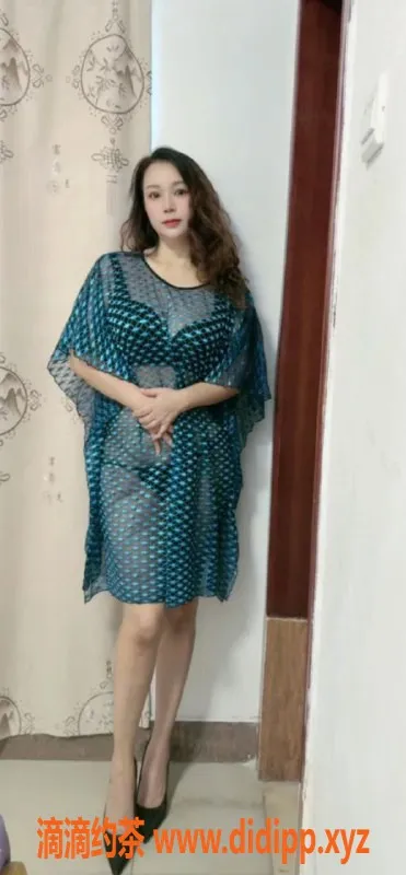 广州楼凤资源信息,海珠27岁田甜老师，38D大奶服务优惠