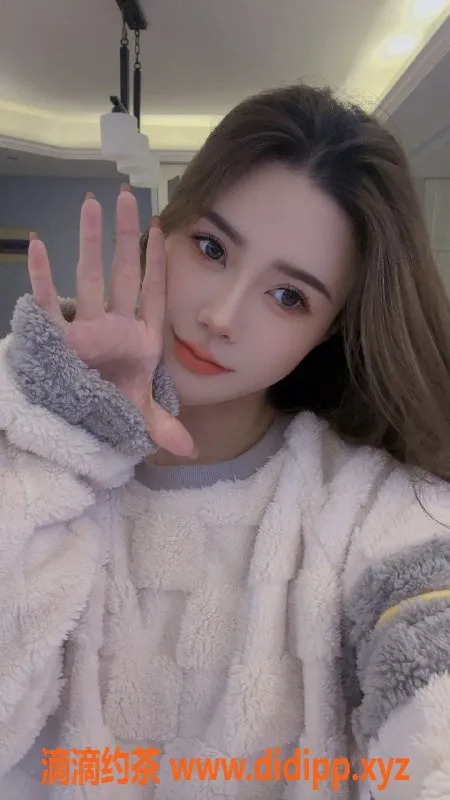 上海楼凤-静安YuKi酱，170高挑C罩杯，优质服务等你来体验！