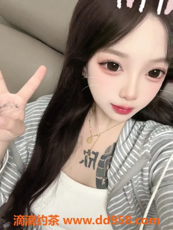 无锡楼凤-锡山区高颜值奈奈，165/50，内部价1100元起