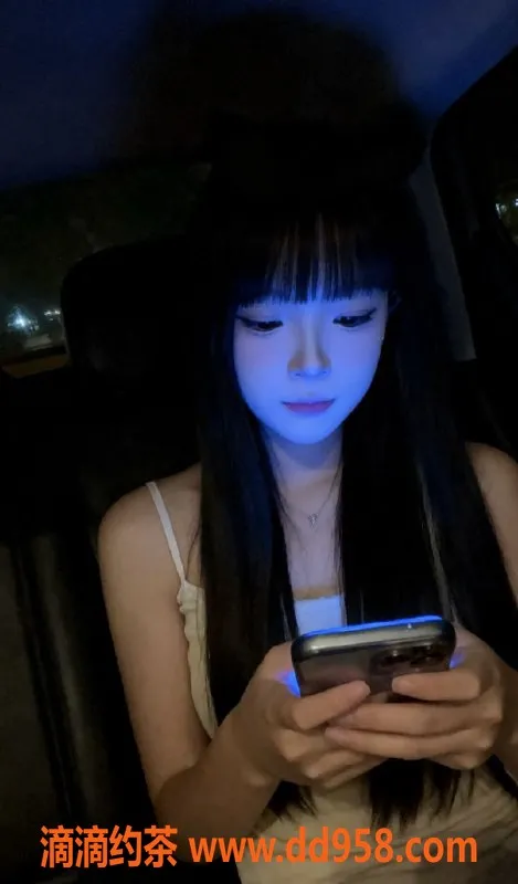 常州楼凤-武进贞贞，163高88重，陪浴调情服务