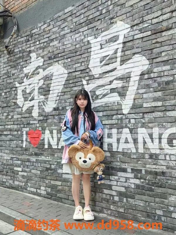 南昌楼凤资源信息,西湖小蛋糕22岁诱惑女神，身高163cm，服务多样