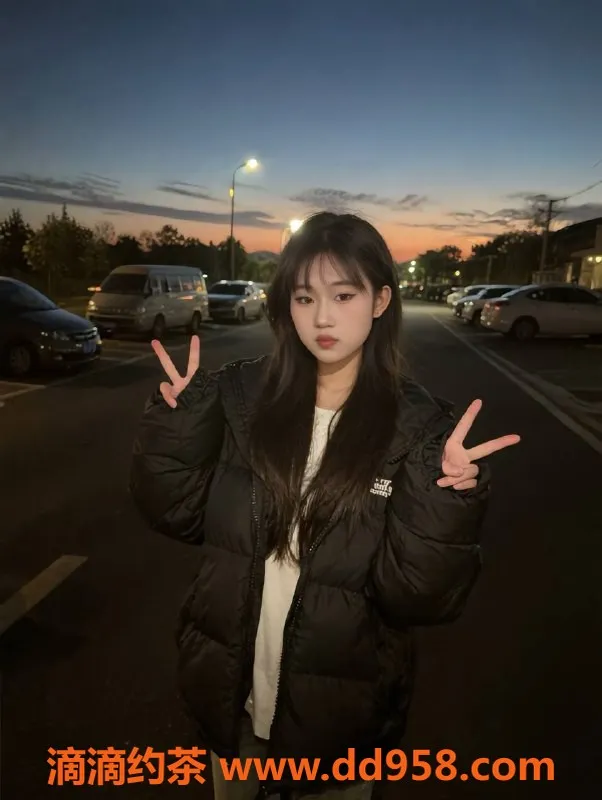 珠海楼凤-拱北清纯贝贝，19岁600元起服务