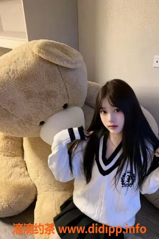 无锡楼凤资源信息,梁溪区高颜值艺人伊丫丫，165/47kg，1200起