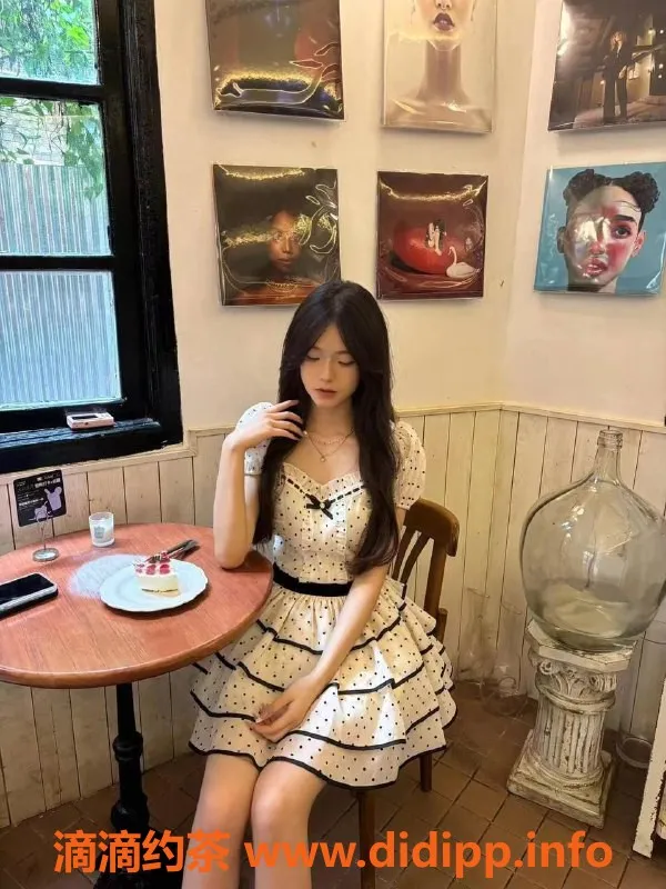 昆明楼凤-呈贡胡欣怡，800元服务超值体验