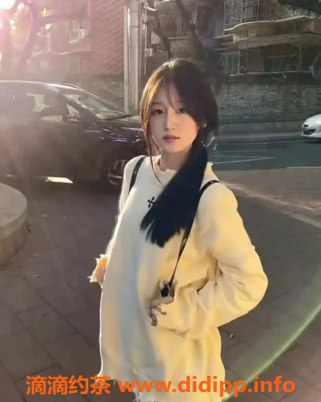 北京楼凤-朝阳双井染染，162cm身材比例佳，茶费1K