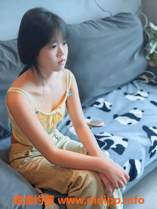 成都楼凤-成华区18岁妹妹，身高162,体重90斤，口活极佳