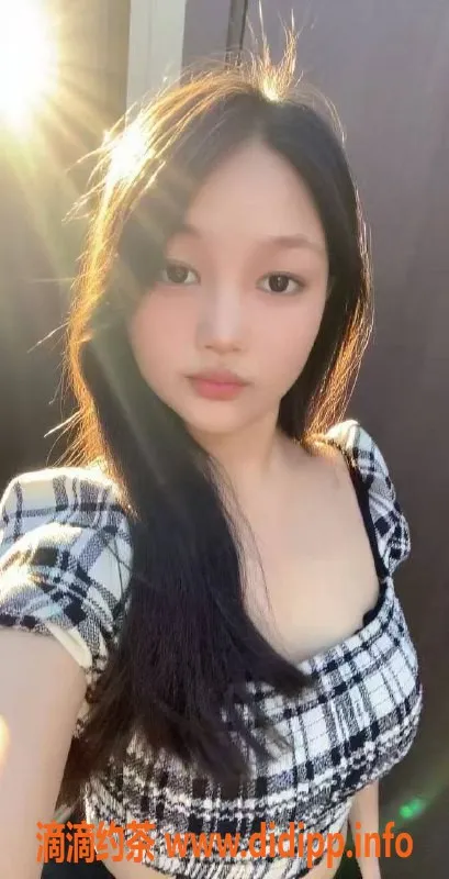 中山楼凤-西区18三点粉，快餐300，洗吹400