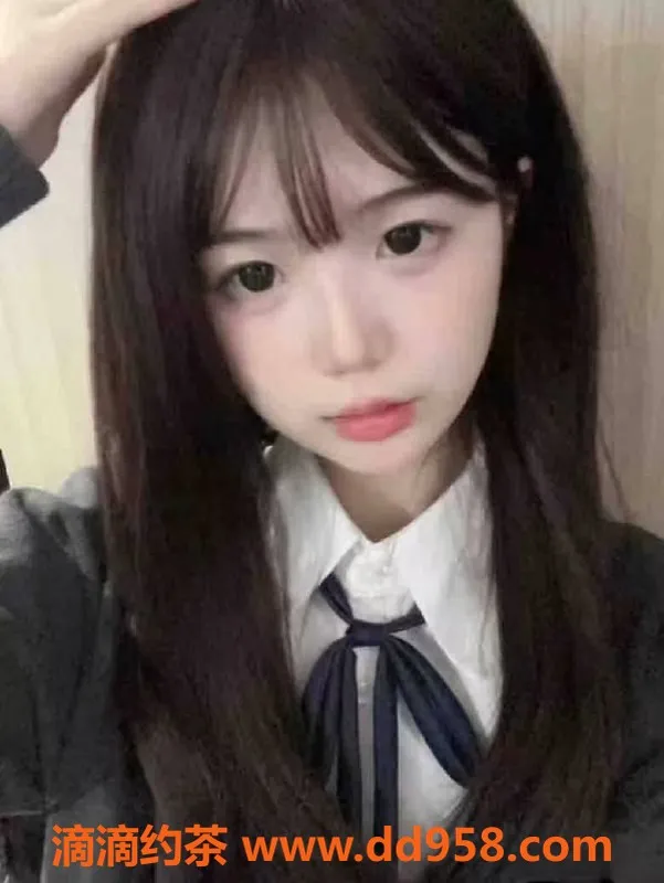 无锡楼凤-滨湖学妹A4腰，恋爱初体验，69胸推可舌吻