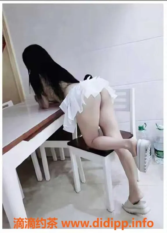 深圳楼凤资源信息,龙岗大波莞式服务小狐狸，26岁，162cm，价格亲民