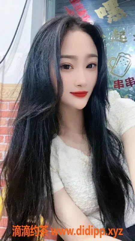 上海楼凤资源信息,松江区依依，1200/40分钟，超值体验