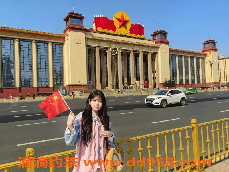 南昌楼凤-西湖小蛋糕，22岁163cm超诱人嫩妹