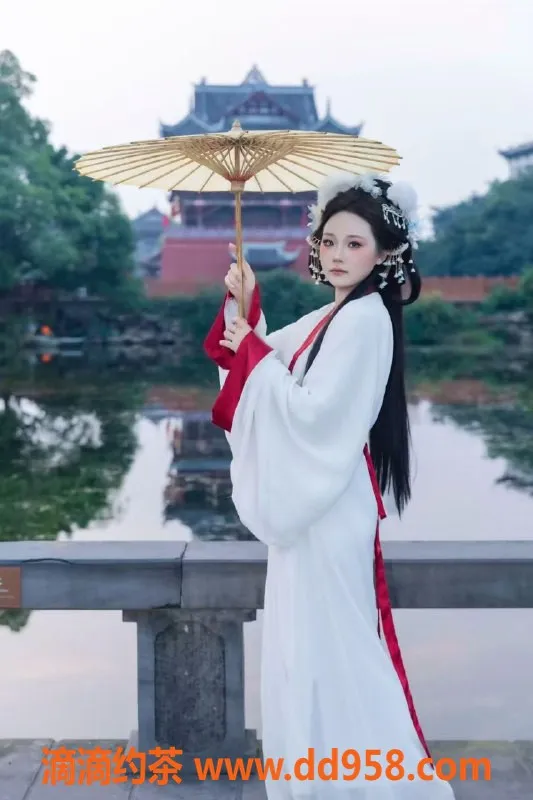 成都楼凤-金牛区露露，身高165，价位6/19，热情服务