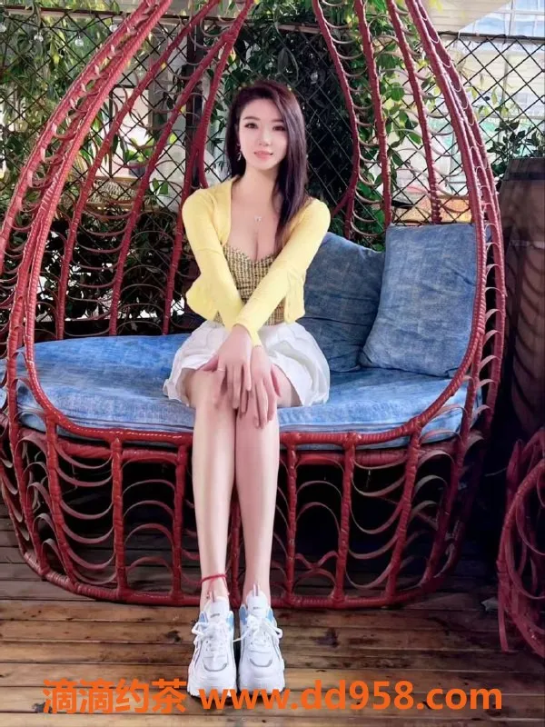 广州spa会所-南海区雯雯，26岁，160cm，48公斤，36D，超值服务