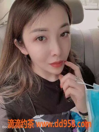 广州楼凤-广州白云珊珊，25岁巨乳美女，服务多样