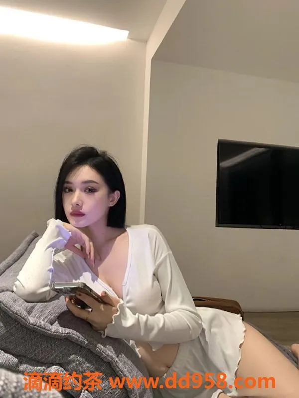 无锡楼凤-梁溪顶级港姐173大长腿 挑战你的感官