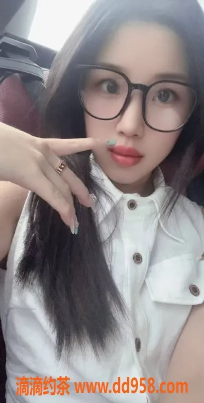 中山楼凤-小榄05款美女，350起，完美服务体验