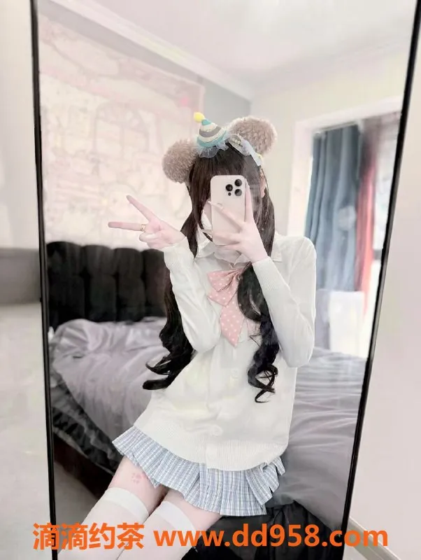 无锡楼凤-滨湖红星大都汇 07超级萝莉 接吻陪浴服务