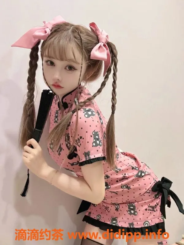 无锡楼凤-梁溪06极品萝莉酱，童颜巨乳，陪浴服务