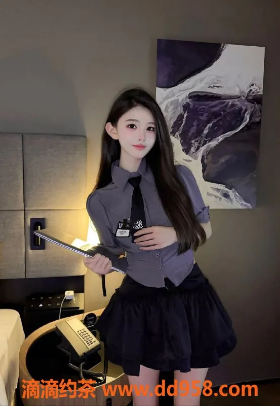 无锡楼凤-惠山嫩妹172CM大长腿，专享三点环游服务