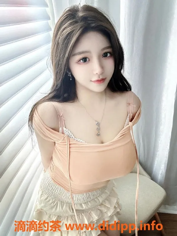 无锡楼凤-梁溪顶级女神F大熊，69口爆调情服务