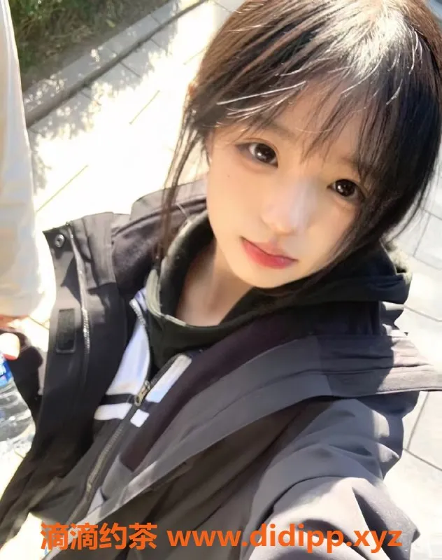 无锡楼凤-锡山万马酒店 08嫩妹三点 性感可口