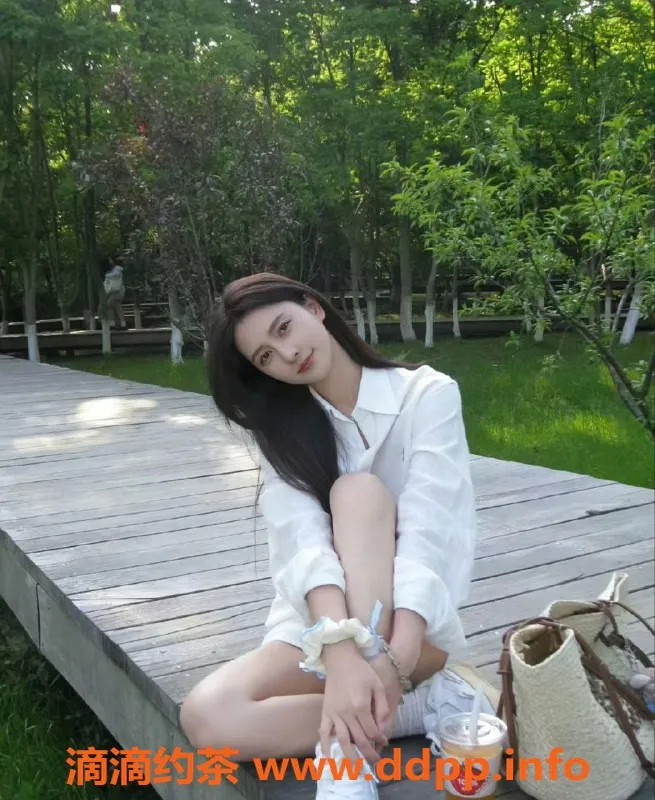 无锡楼凤-梁溪爆乳少女03，服务多样，体验刺激