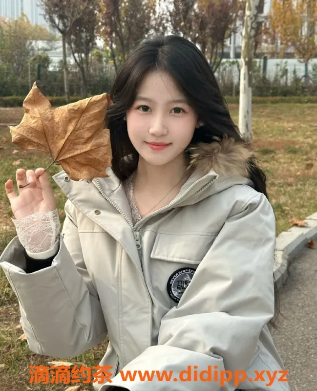 无锡楼凤-锡山晶石国际05顶级校花，白皙娇嫩少女