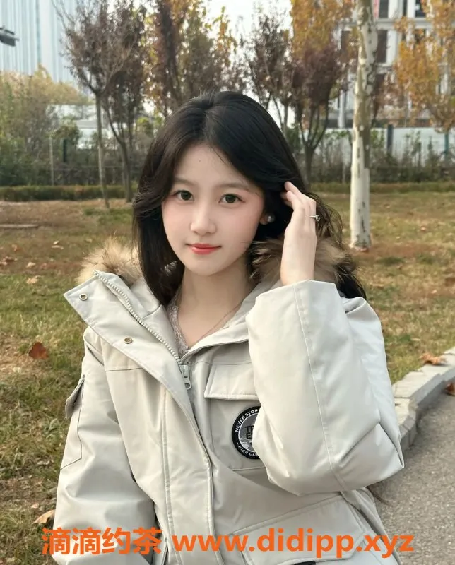 无锡楼凤资源信息,锡山晶石国际05顶级校花，白皙娇嫩少女