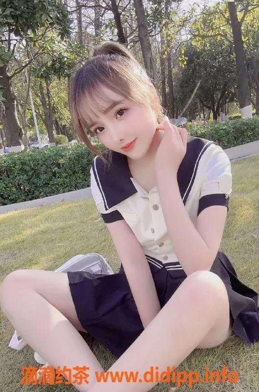 无锡楼凤-梁溪极品少女，69厘米大奶，精彩陪浴服务