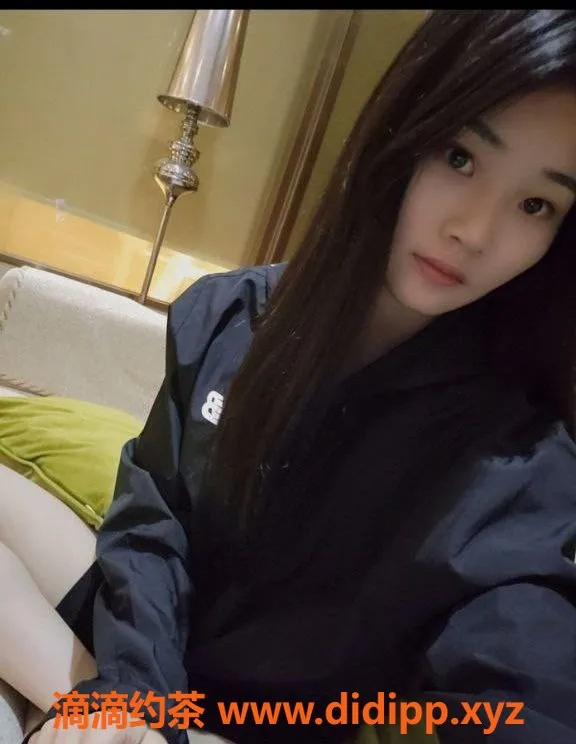 惠州楼凤资源信息,晓晓，大亚湾23岁靓女，165cm，90斤，特惠服务