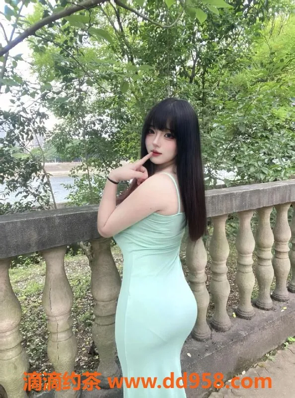 武汉楼凤-武汉洪山区惠宝，170cm丰满美女，胸围C+