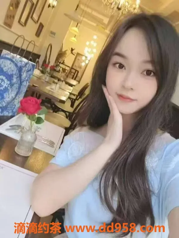 中山楼凤-阜沙两位美眉，300快餐，400洗吹服务