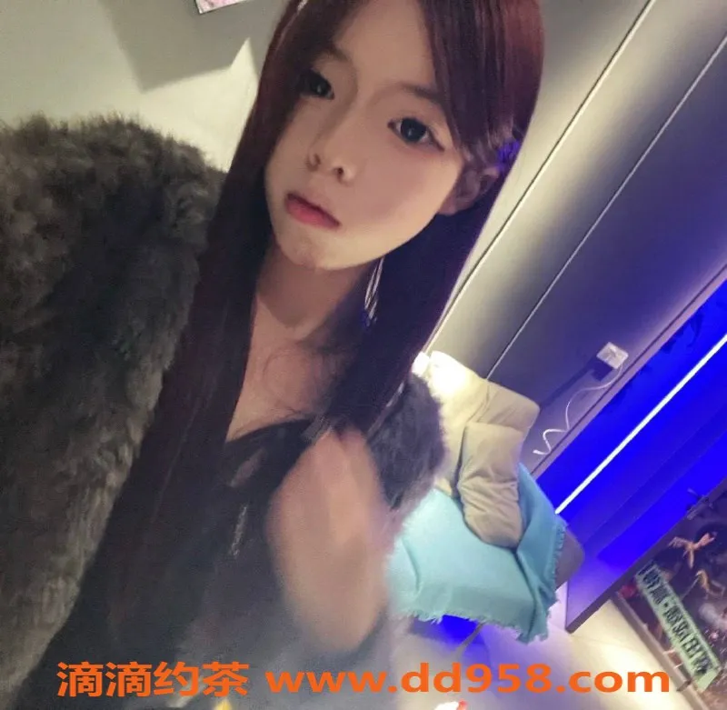 扬州楼凤资源信息,扬州邗江小芹菜，19岁白虎，服务优质