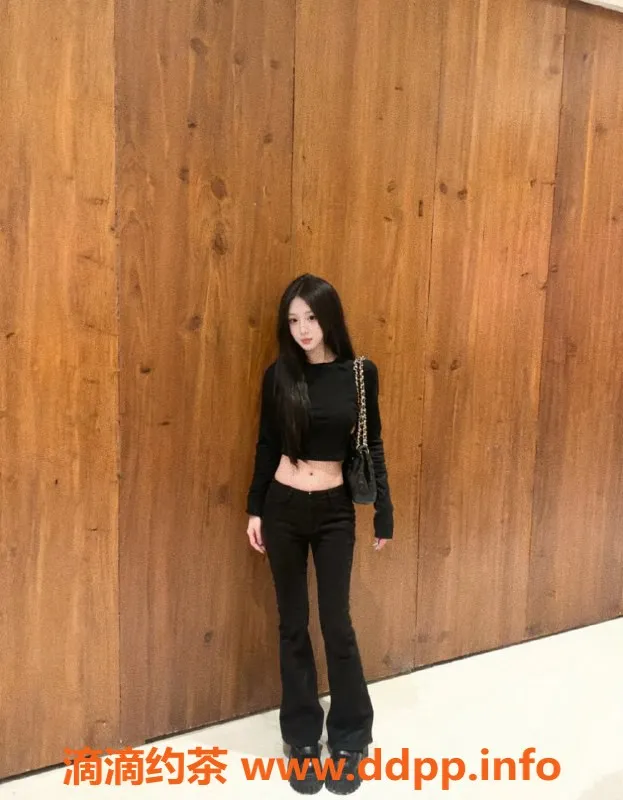 兰州楼凤-兰州小鱼儿，8P服务，纹身魅惑