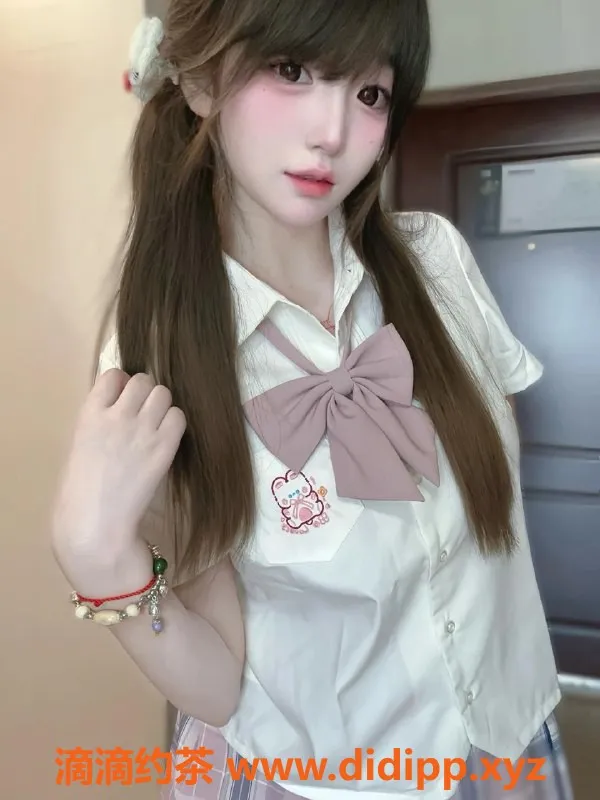 无锡楼凤-惠山天一公馆 04极品少女 超白肌肤 调情服务
