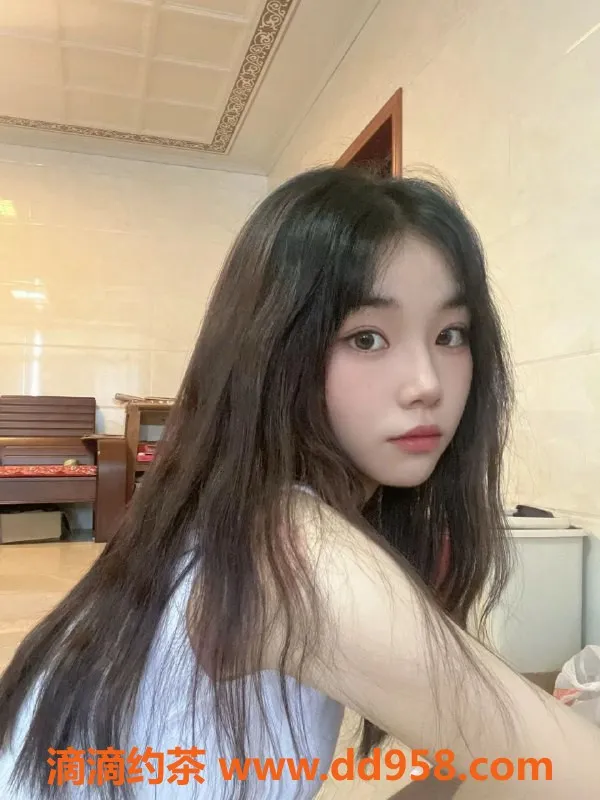 无锡楼凤-滨湖超嫩少女陪浴调情 仅需600