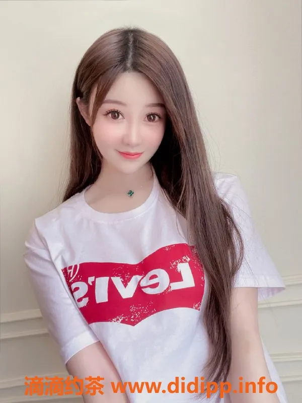 无锡楼凤-滨湖顶级大奶御姐，69服务等你来体验