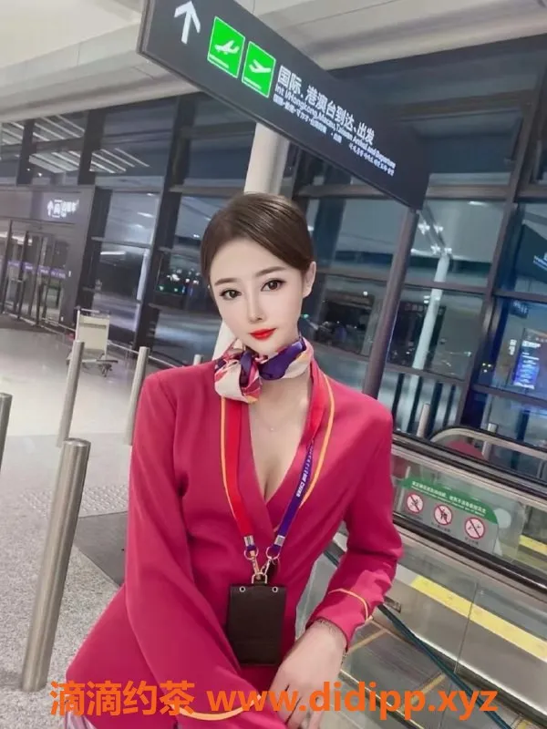 无锡楼凤-滨湖万达超美空姐 170大长腿 D罩杯