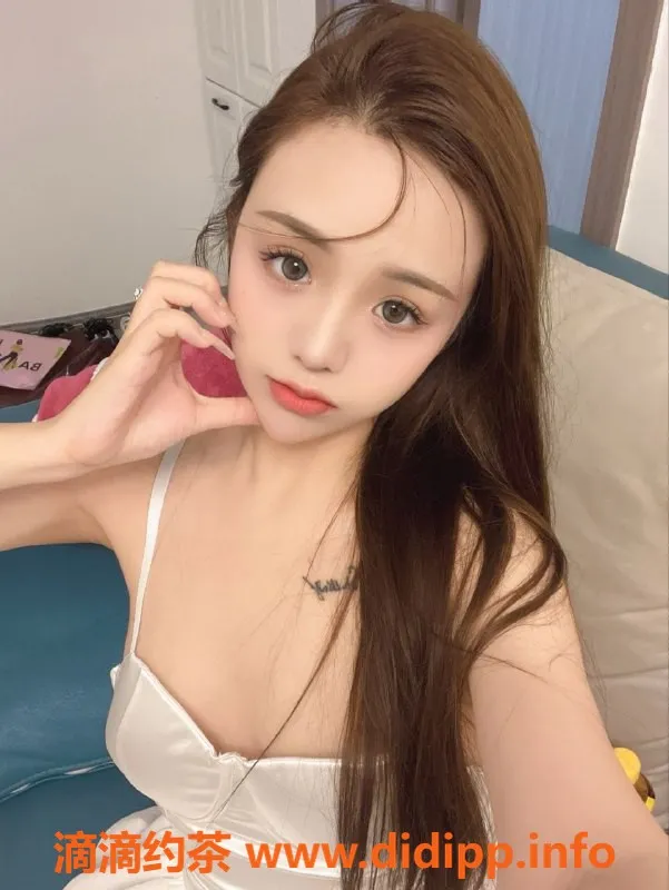 无锡楼凤资源信息,梁溪06极品少女 三点粉皮肤白皙