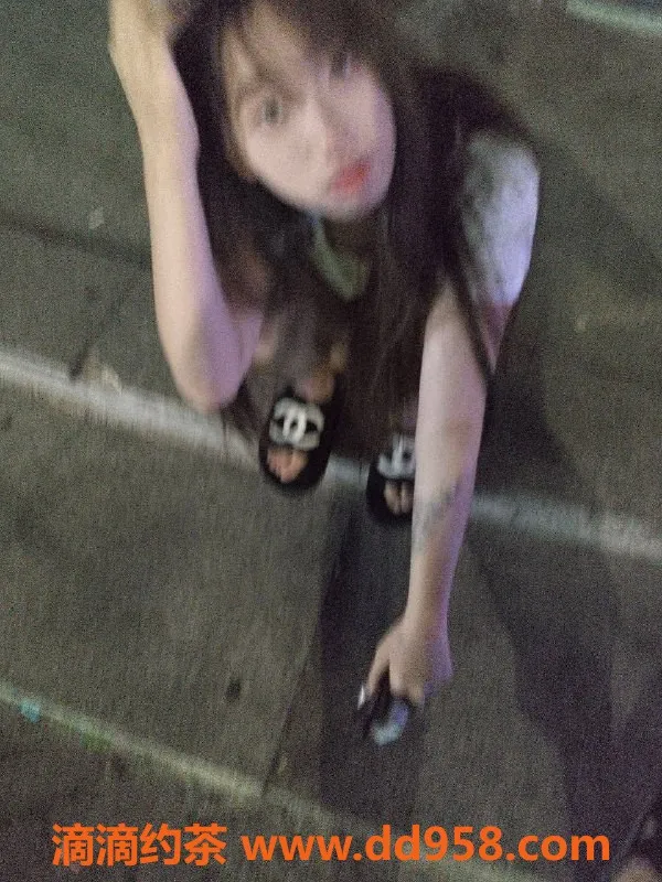 中山楼凤-古镇乖巧白皙少女，400元10款服务等你体验！