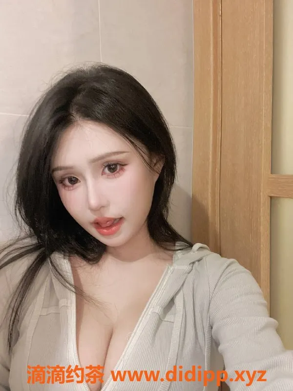 成都楼凤-成都一豚24岁，163身高，服务超赞！