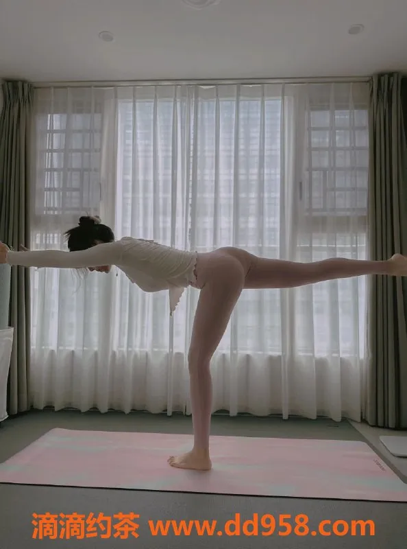 无锡楼凤-东岭顶级瑜伽教练，69岁热情服务