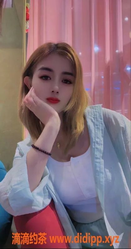 深圳楼凤-深圳宝安99年小姐，身高168，胸围38D