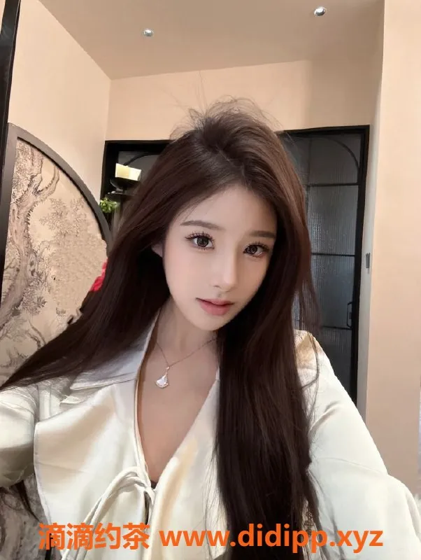 无锡楼凤资源信息,梁溪区夕颜，高颜值大胸，丝袜制服服务